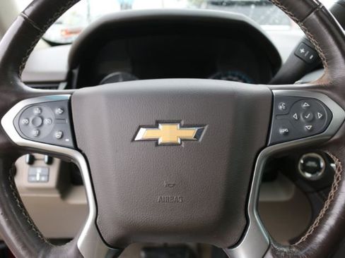 Used 2017 Chevrolet Suburban Premier image 26