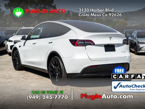 Used 2024 Tesla Model Y Long Range AWD/4WD image 3