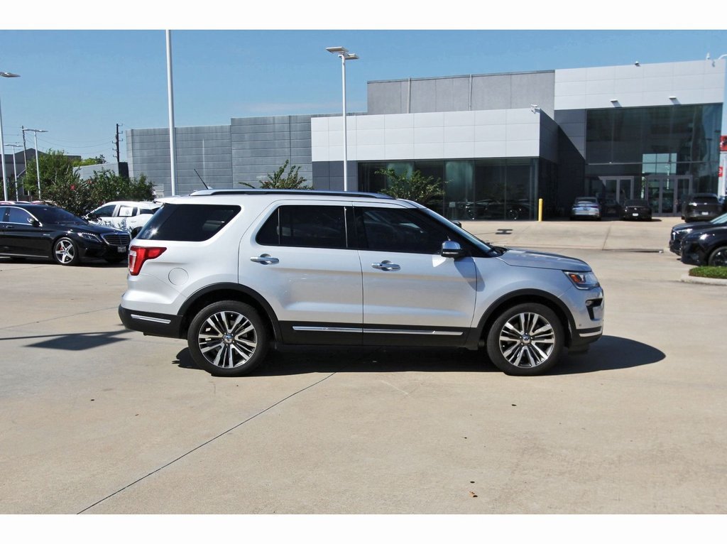 Used 2018 Ford Explorer Platinum AWD/4WD image 6
