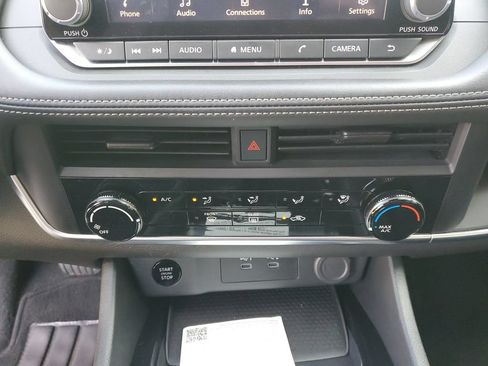 Certified 2025 Nissan Rogue S AWD/4WD image 29