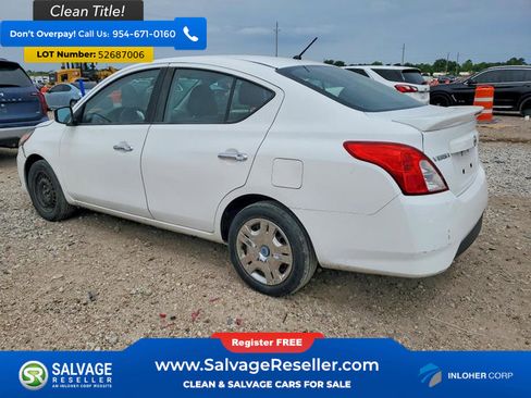 Used 2019 Nissan Versa SV FWD image 3