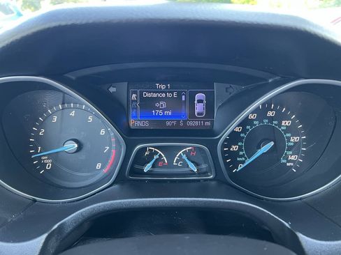 Used 2013 Ford Focus Titanium w/ Titanium Handling Pkg FWD image 16