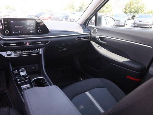 Used 2020 Hyundai Sonata SE FWD image 25