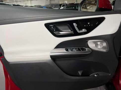 Certified 2025 Mercedes-Benz GLC 300 GLC 300 image 20