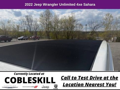 Used 2022 Jeep Wrangler Unlimited Sahara AWD/4WD image 13