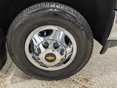 Used 2023 Chevrolet Silverado 3500 LT w/ Convenience Package image 15