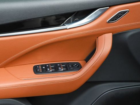 Used 2022 Maserati Levante GT image 41