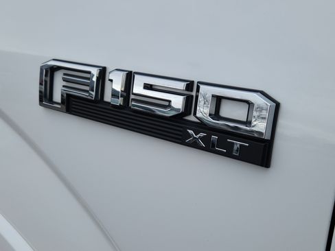 Used 2019 Ford F150 XLT w/ Equipment Group 302A Luxury image 7