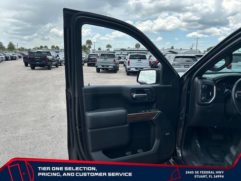 Used 2021 Chevrolet Silverado 1500 High Country RWD image 12