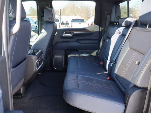 Used 2022 Chevrolet Silverado 1500 High Country image 19