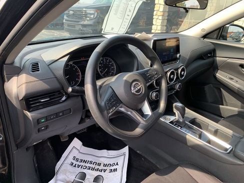 Used 2025 Nissan Sentra SV image 15