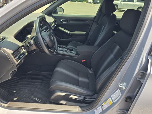 Used 2024 Honda Civic Sport image 12
