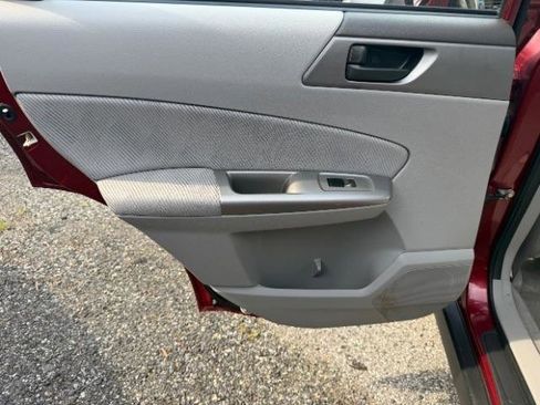 Used 2010 Subaru Forester 2.5X AWD/4WD image 27