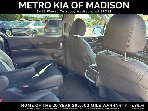 Used 2025 Kia Carnival SX Prestige FWD image 38