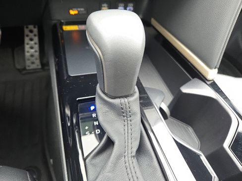 Used 2025 Toyota Camry XSE w/ Premium Plus Package image 15