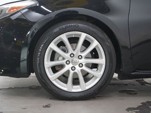 Used 2014 Toyota Avalon Limited w/ Technology Package FWD image 27