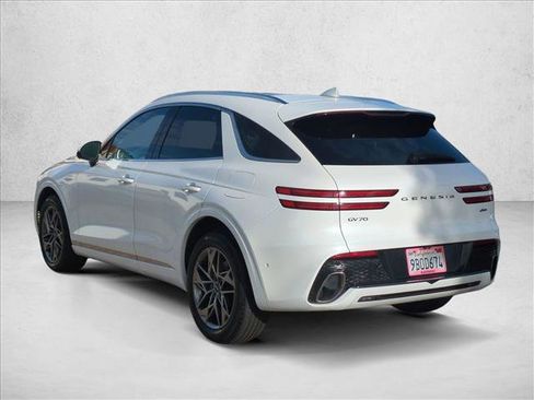 Used 2022 Genesis GV70 2.5T w/ Advanced Package image 8