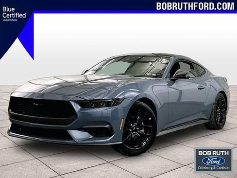 Used 2025 Ford Mustang Coupe RWD image 1