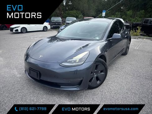 Used 2022 Tesla Model 3 Standard Range RWD image 1