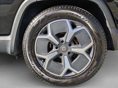 Used 2023 Rivian R1S Adventure image 27
