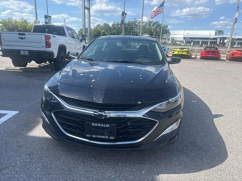 Used 2020 Chevrolet Malibu RS FWD image 2