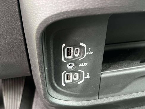 Used 2026 RAM 2500 Big Horn AWD/4WD image 12