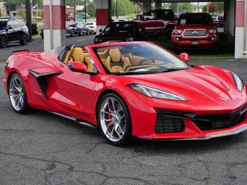 Used 2026 Chevrolet Corvette Z06 RWD image 4