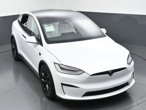Used 2023 Tesla Model X AWD/4WD image 39