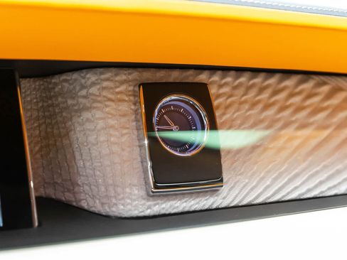 Used 2023 Rolls-Royce Phantom Sedan w/ The Phantom Package RWD image 27