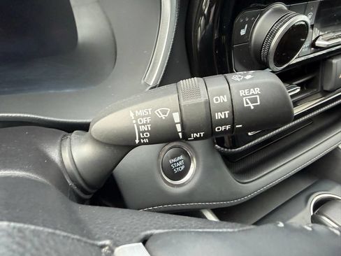 Used 2025 Toyota Highlander XSE AWD/4WD image 20