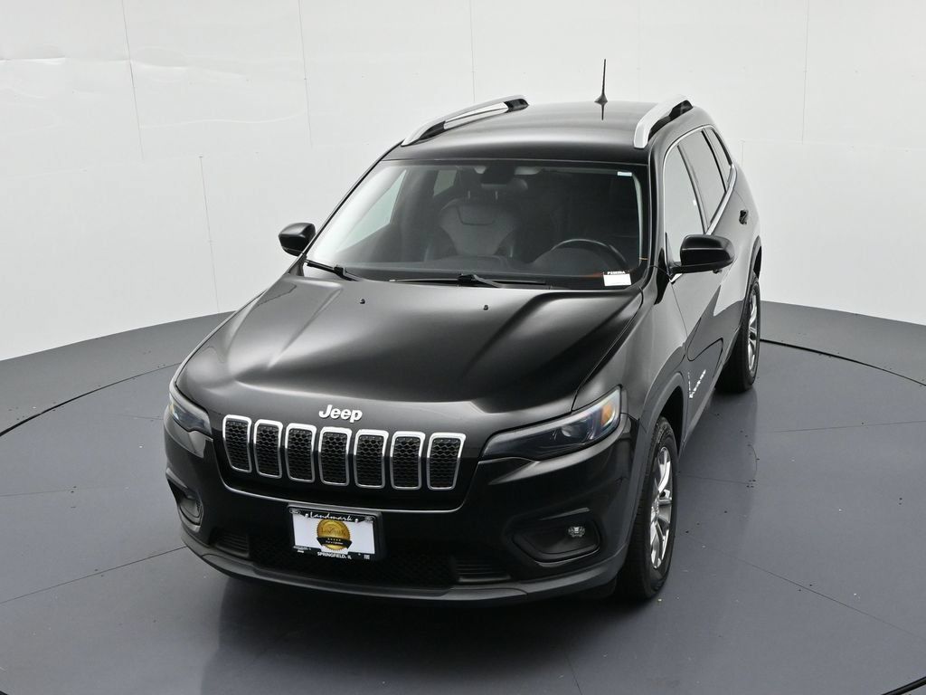 Used 2019 Jeep Cherokee Latitude Plus w/ Cold Weather Group AWD/4WD image 17