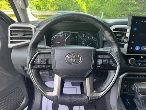 Used 2023 Toyota Tundra Limited w/ Power Package AWD/4WD image 13