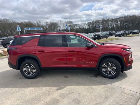 New 2026 Chevrolet Traverse LT w/ Driver Confidence Package image 10