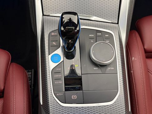 Used 2023 BMW i4 eDrive40 w/ M Sport Package image 17