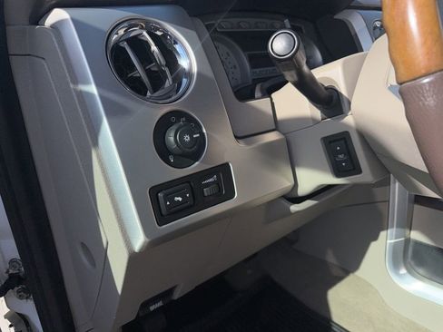 Used 2010 Ford F150 Lariat image 25