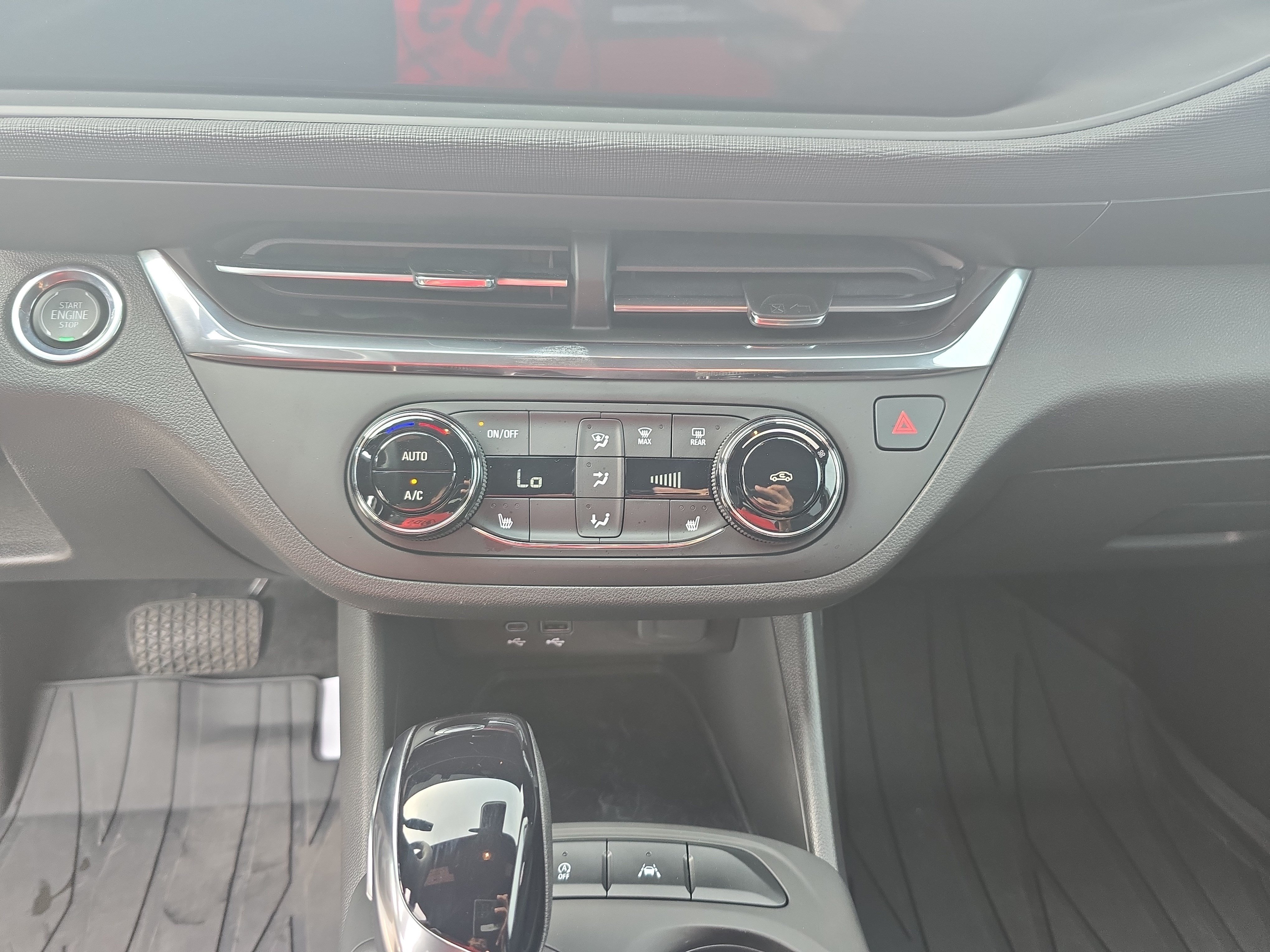 Used 2025 Buick Envista Preferred w/ Convenience I Package FWD image 21