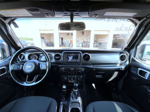 Certified 2020 Jeep Wrangler Sport image 14