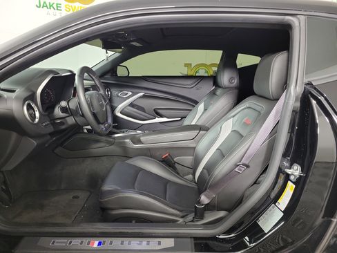 Used 2016 Chevrolet Camaro SS image 5