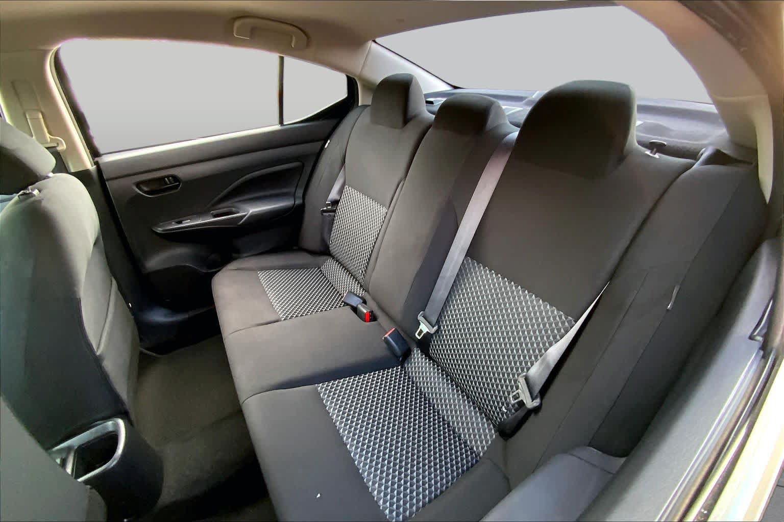 Used 2020 Nissan Versa S FWD image 19