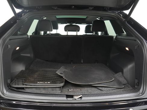 Used 2021 Volkswagen Atlas Cross Sport SEL Premium R-Line AWD/4WD image 9