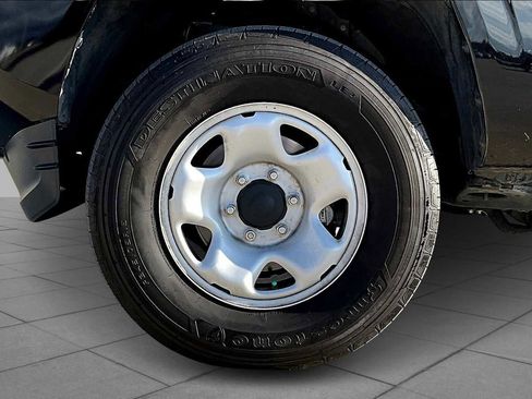 Used 2023 Toyota Tacoma SR image 9