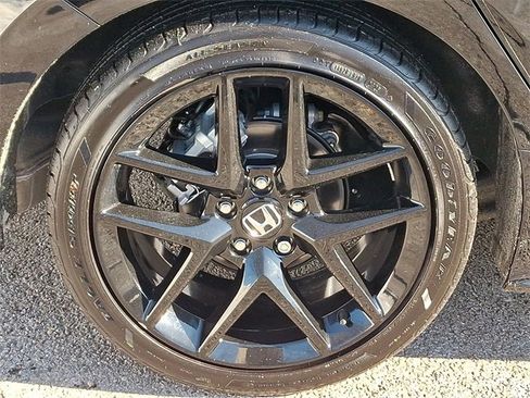 Used 2025 Honda Civic Sport image 8