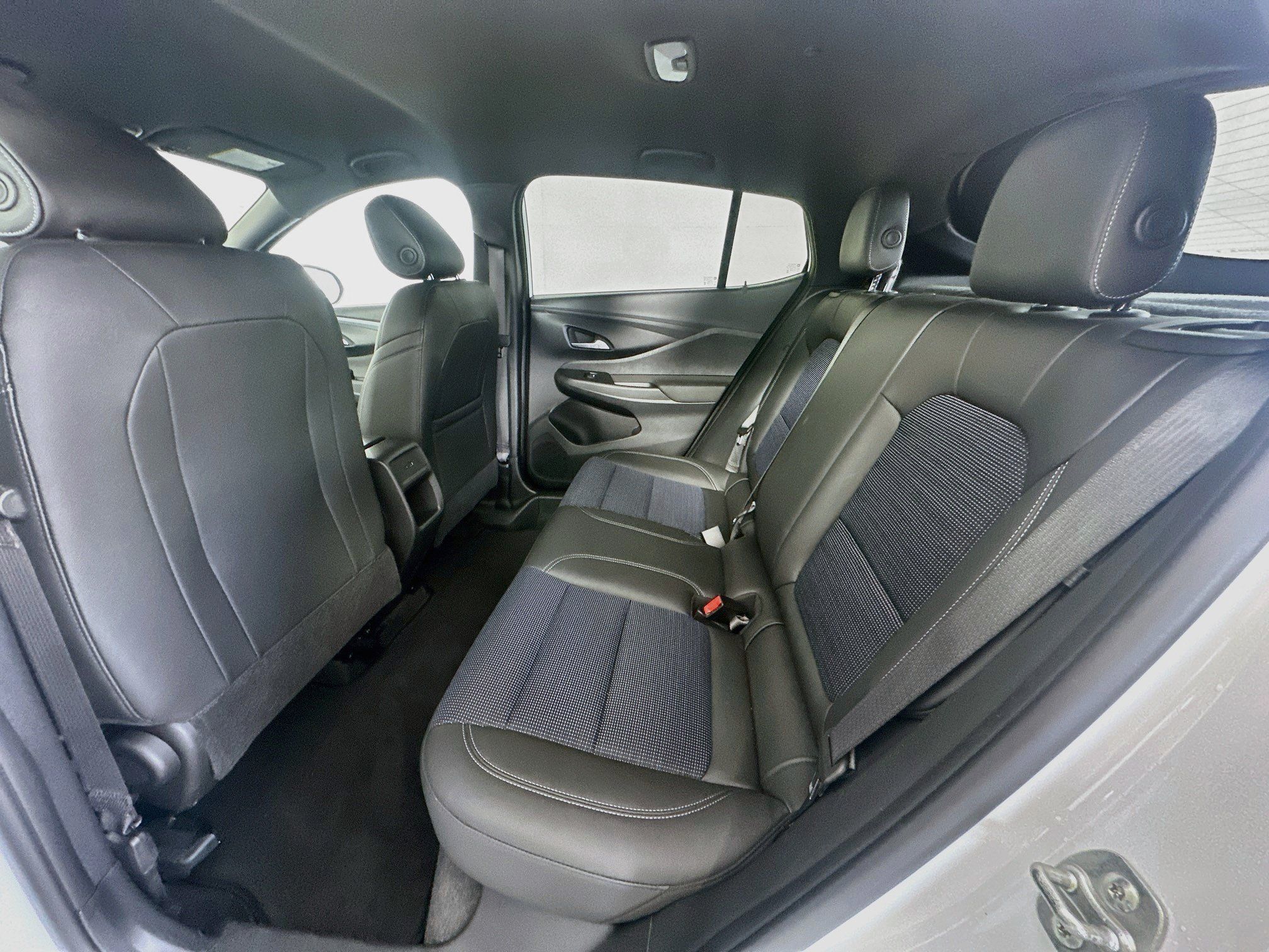 Used 2026 Buick Envista Preferred FWD image 25