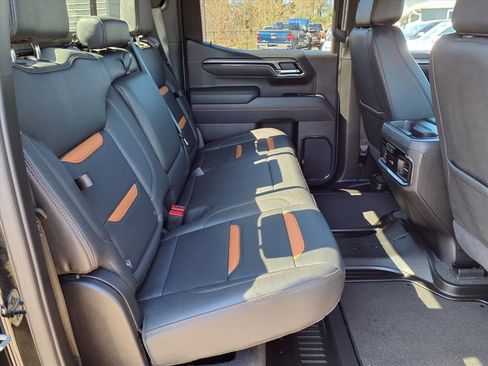Used 2025 GMC Sierra 1500 AT4 w/ AT4 Preferred Package image 16
