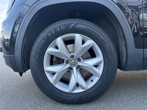 Used 2018 Volkswagen Atlas SE image 11