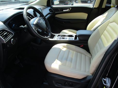 Used 2022 Ford Edge SEL w/ Convenience Package AWD/4WD image 12