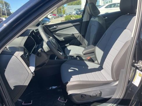 New 2026 Volkswagen Jetta SE image 22