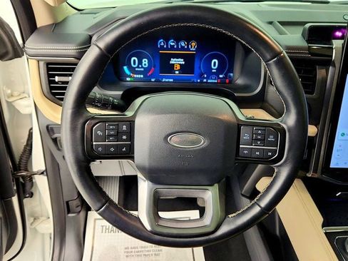 Used 2024 Ford Expedition Platinum AWD/4WD image 14