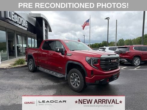 Used 2024 GMC Sierra 1500 AT4 w/ Technology Package AWD/4WD image 7