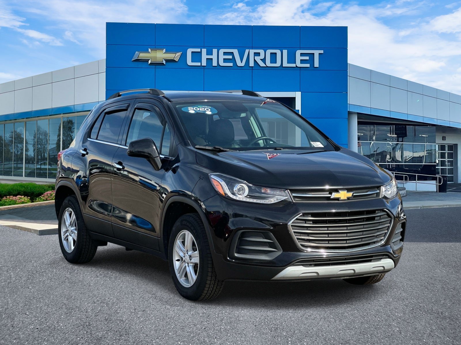 Certified 2020 Chevrolet Trax LT w/ LT Convenience Package AWD/4WD image 1